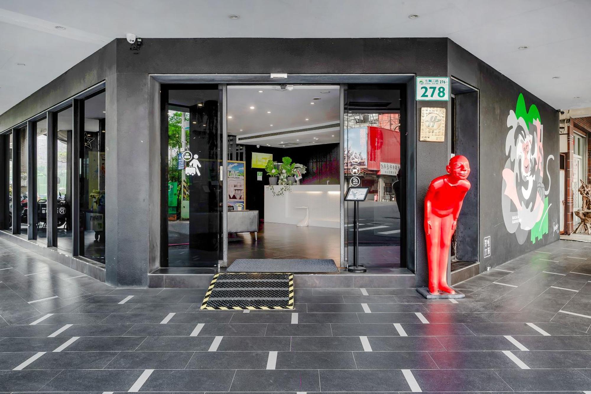 Check Inn Express Kaohsiung Love River Exterior foto