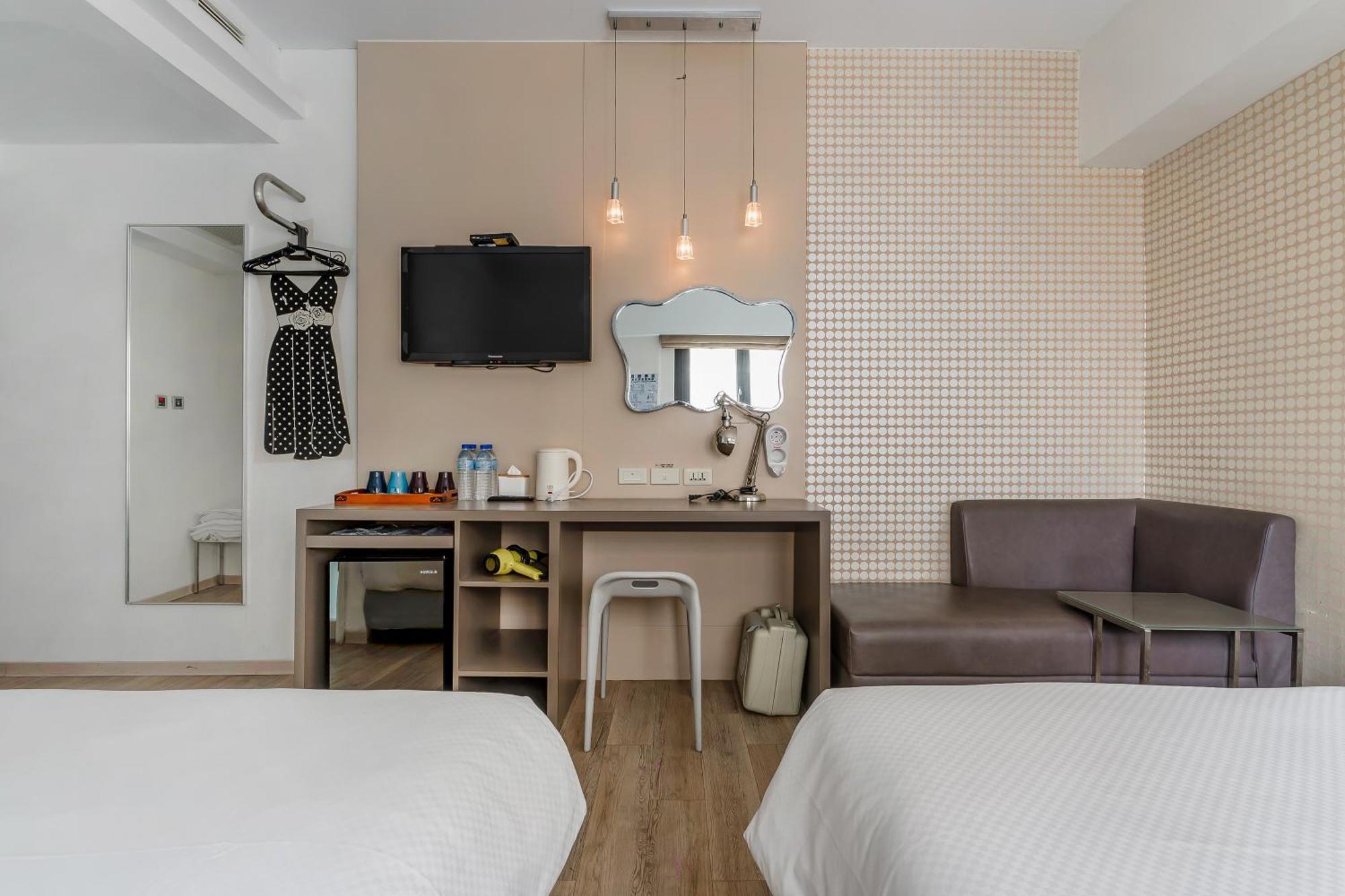 Check Inn Express Kaohsiung Love River Exterior foto