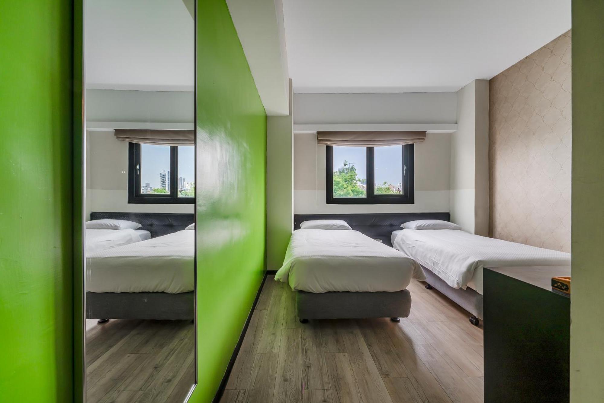 Check Inn Express Kaohsiung Love River Exterior foto